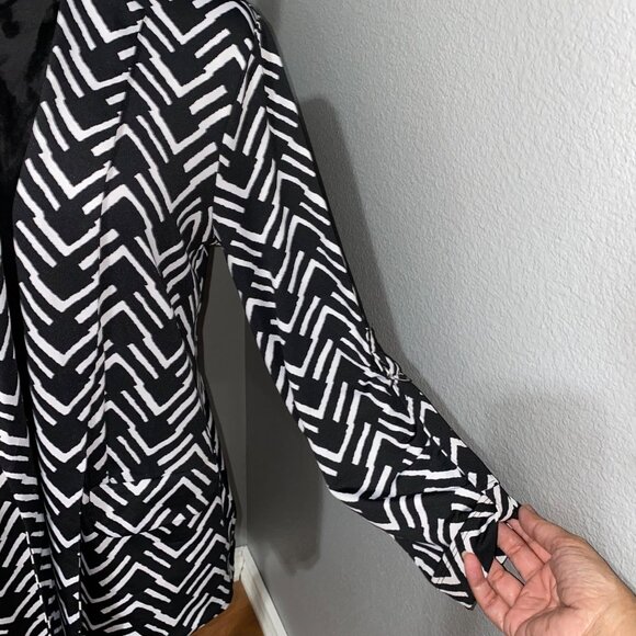 Notations Blazer Womens Medium Black White Office Open Front Monochrome Artsy - Picture 6 of 10